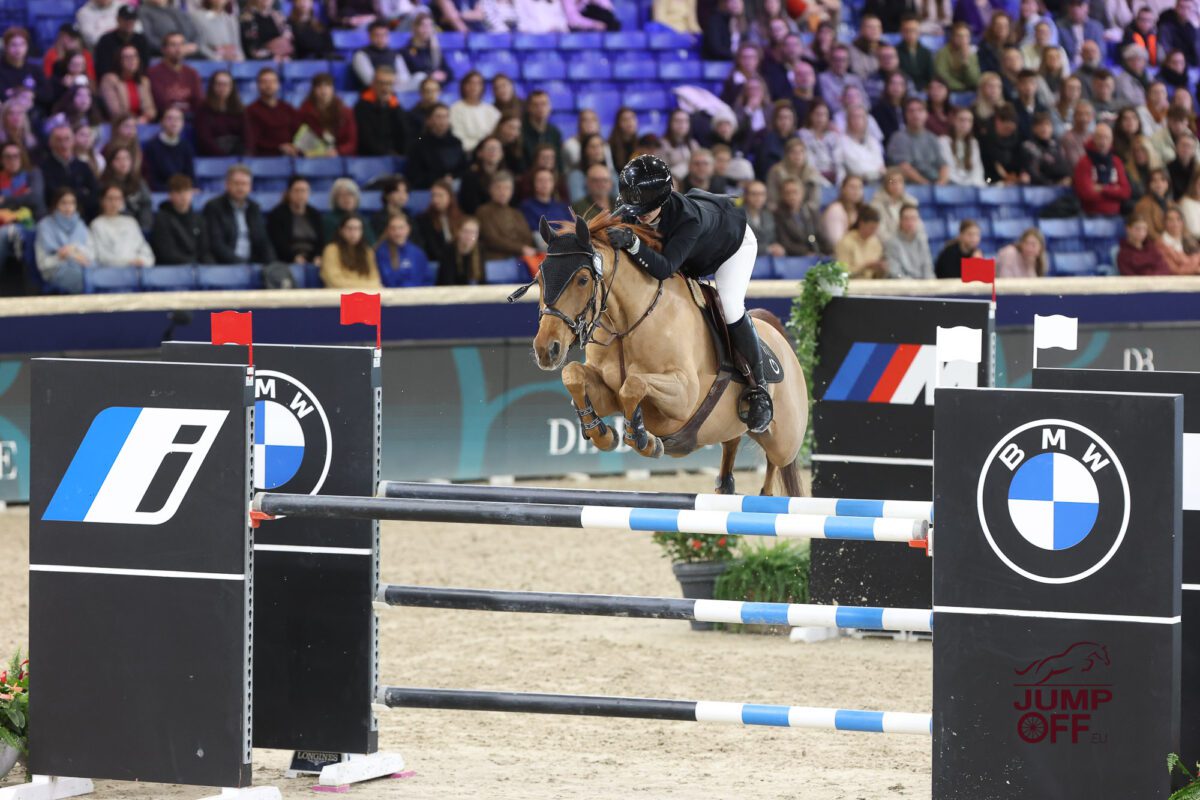 Sophia Aurelia George remporte la finale du Pony Trophy ! 6 IMG 0672