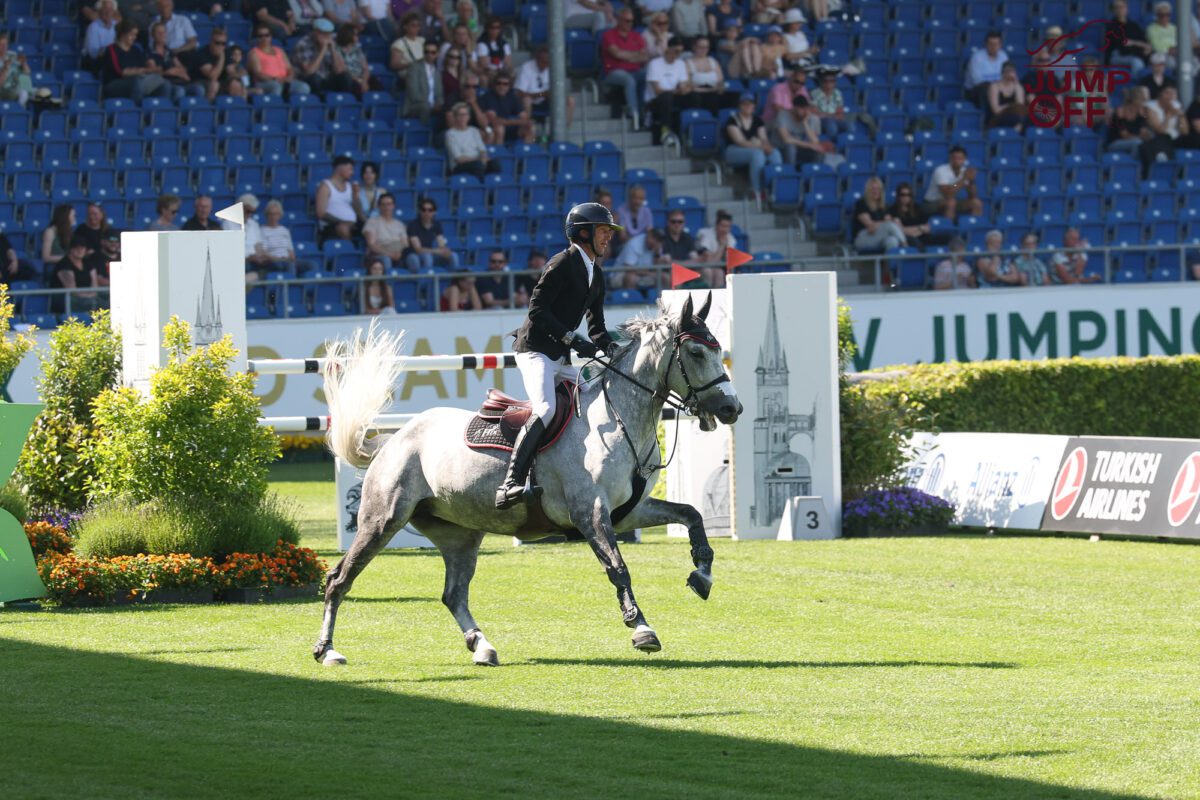 Daniel Coyle devant les Selle Français ! 11 IMG 3715