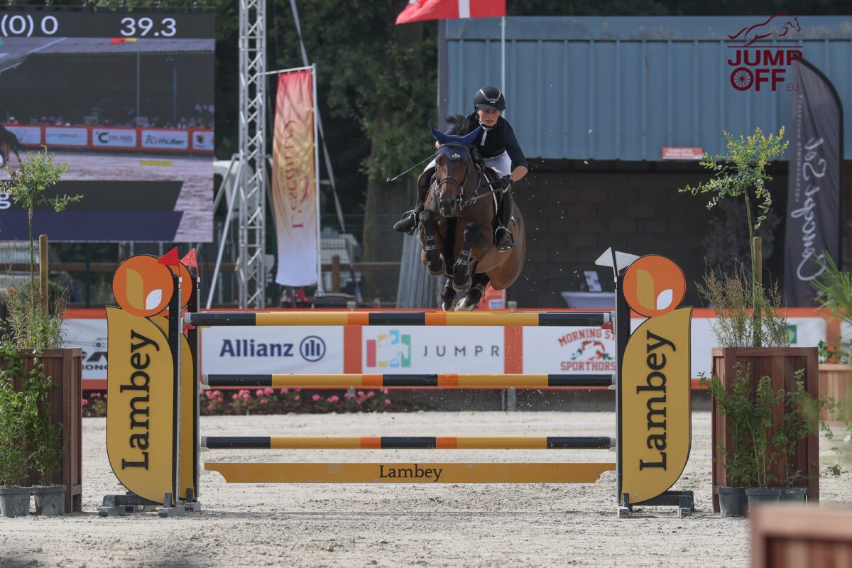 Kaya Ehning fait honneur au prix Nybor. 10 IMG 0540