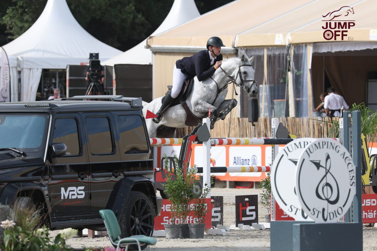 Kaya Ehning fait honneur au prix Nybor. 8 IMG 0570