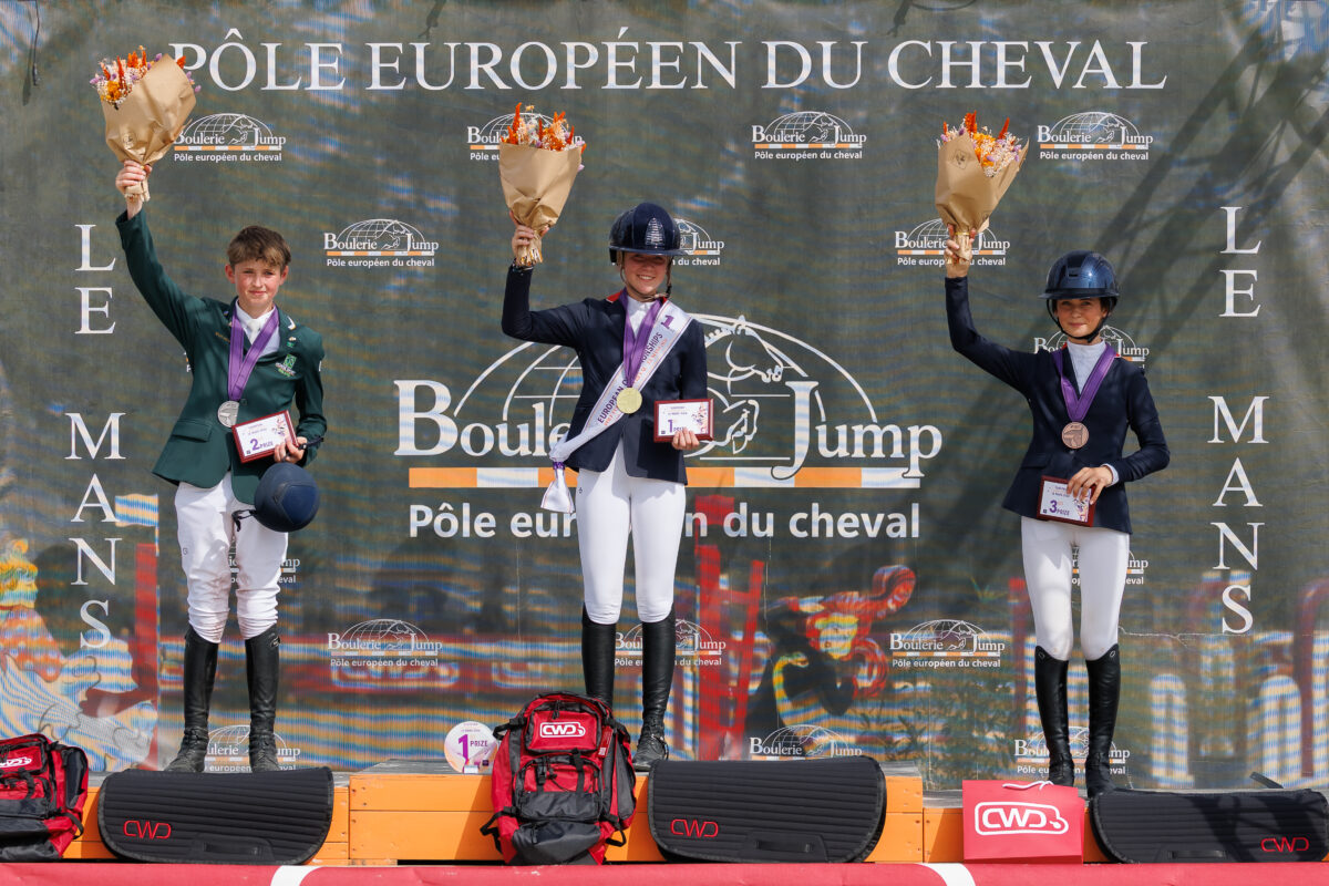 Après les médailles par équipes, le saut d'obstacles et le dressage ont sacré leurs champions individuels. 1 IMG 0459