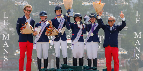 La France est sacrée championne d&rsquo;Europe poneys en concours complet