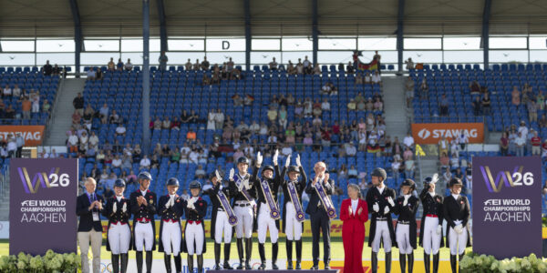 Les Allemands sont sacrés champions du monde de dressage.