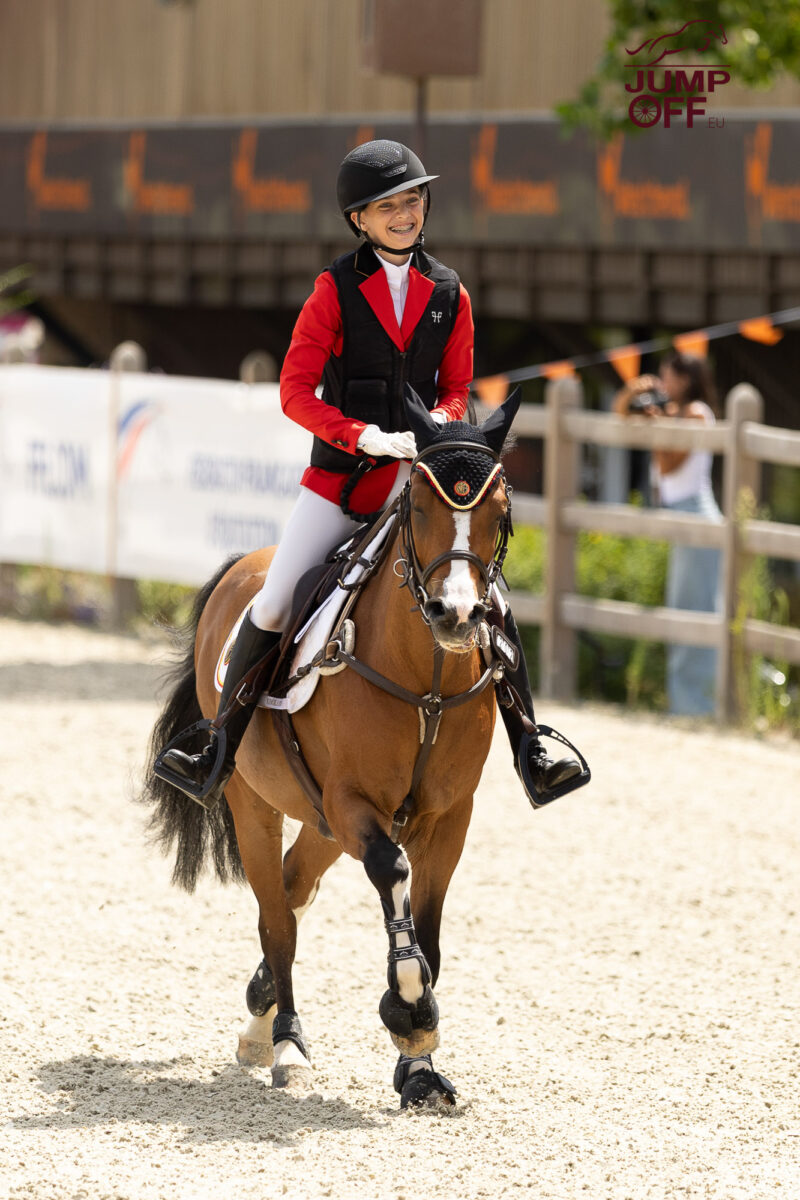 Maureen Bourse, une médaillée européenne au poney club ! 4 D2A4408